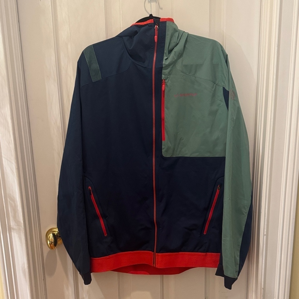 La sportiva Macnas 🔥sale🔥lightweight jacket with a hood Italy